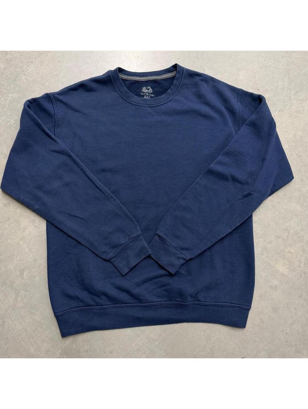 2000s Men's Fruit of the Loom Navy Blue Crewneck Sized Medium